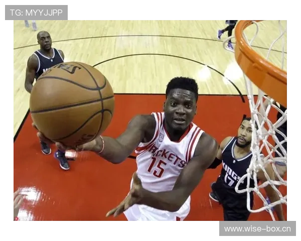 阿泰斯特挡拆制造威胁提升防守强度拉开空间